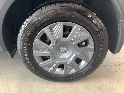 Used 2025 Nissan Kicks S AWD/4WD image 25