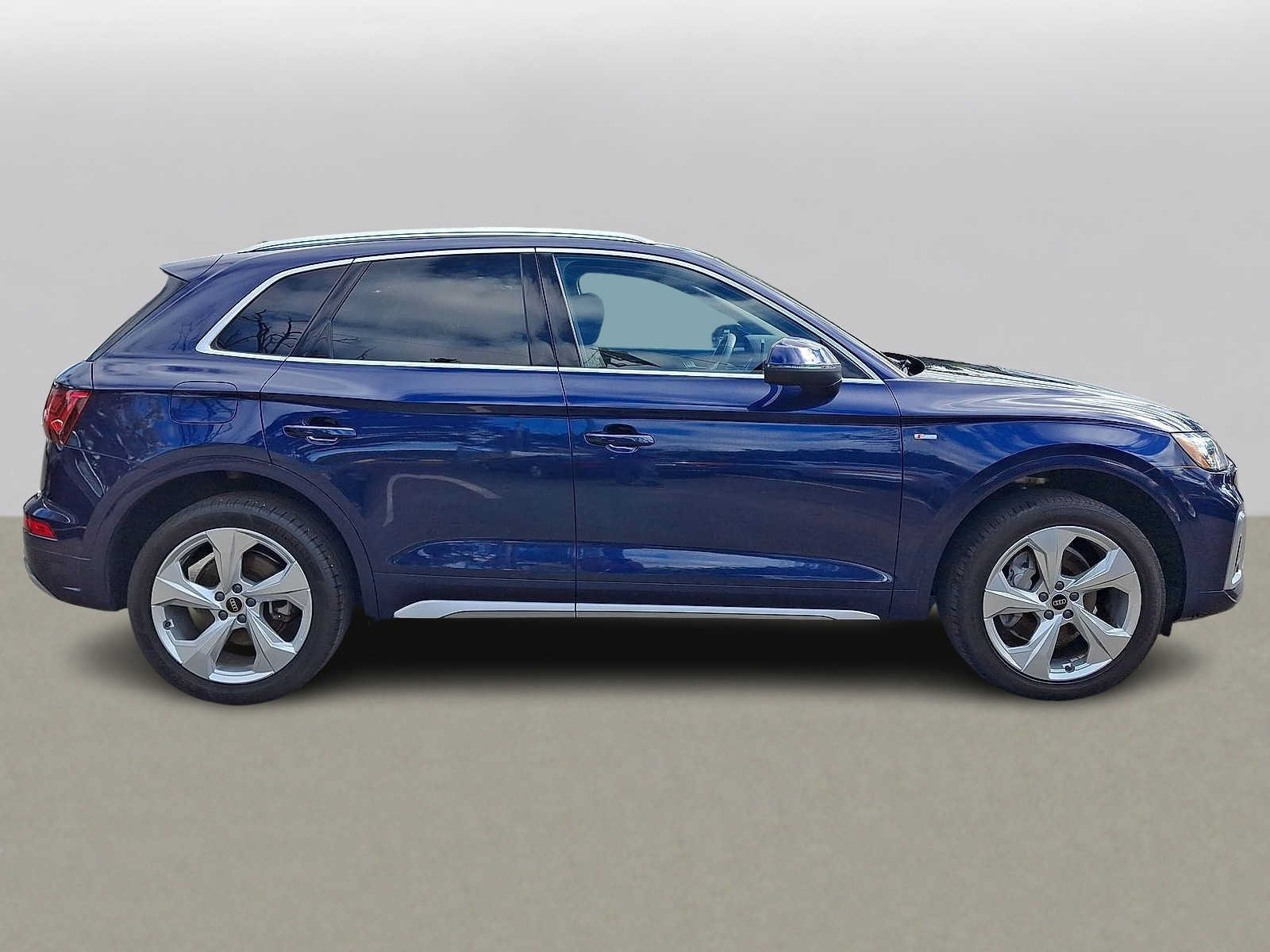 Certified 2023 Audi Q5 2.0T Premium Plus AWD/4WD image 32