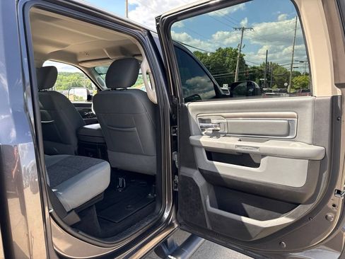 Used 2017 RAM 2500 Big Horn w/ Sport Appearance Group AWD/4WD image 44