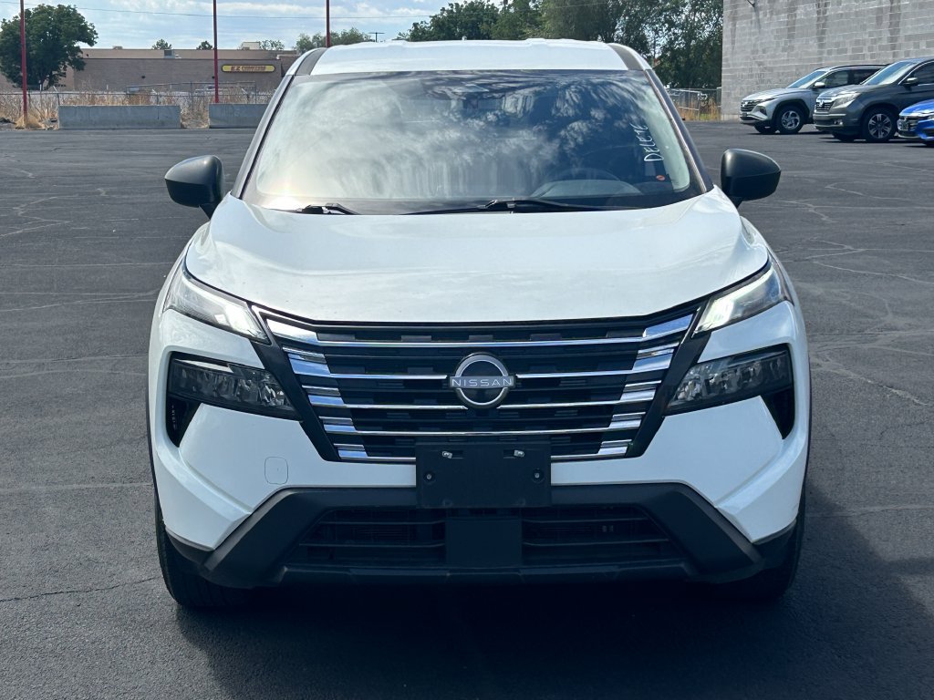 Used 2024 Nissan Rogue S FWD image 8