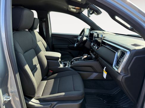 New 2026 GMC Canyon Elevation w/ Convenience Package image 19