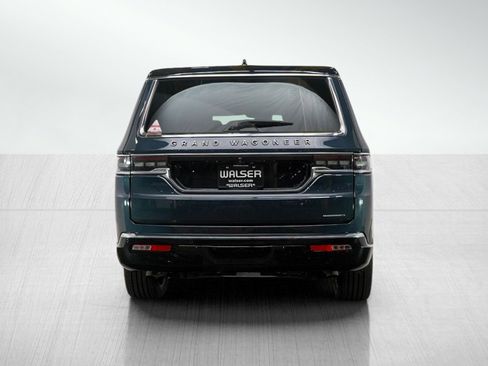 Used 2024 Jeep Grand Wagoneer L Series III image 4