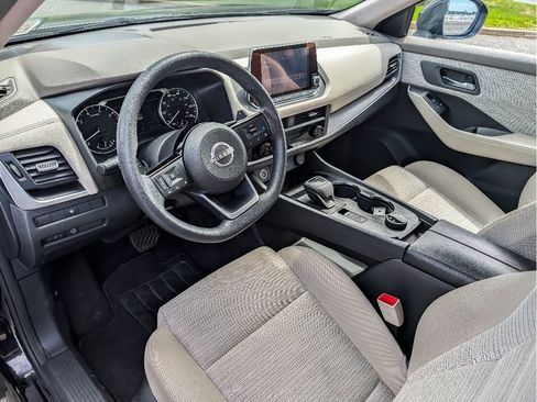 Used 2023 Nissan Rogue SV AWD/4WD image 16