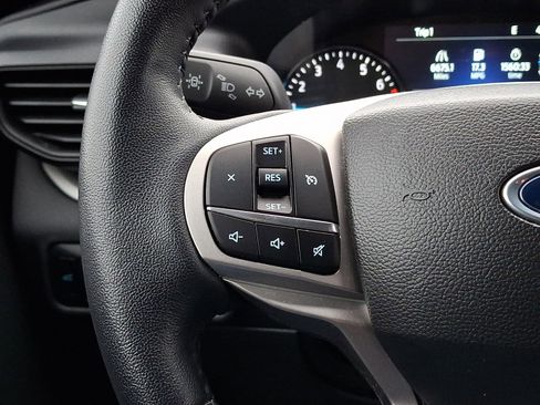 Certified 2023 Ford Explorer XLT image 20