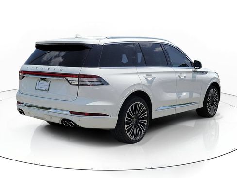 Certified 2023 Lincoln Aviator Black Label w/ Dynamic Handling Package AWD/4WD image 3