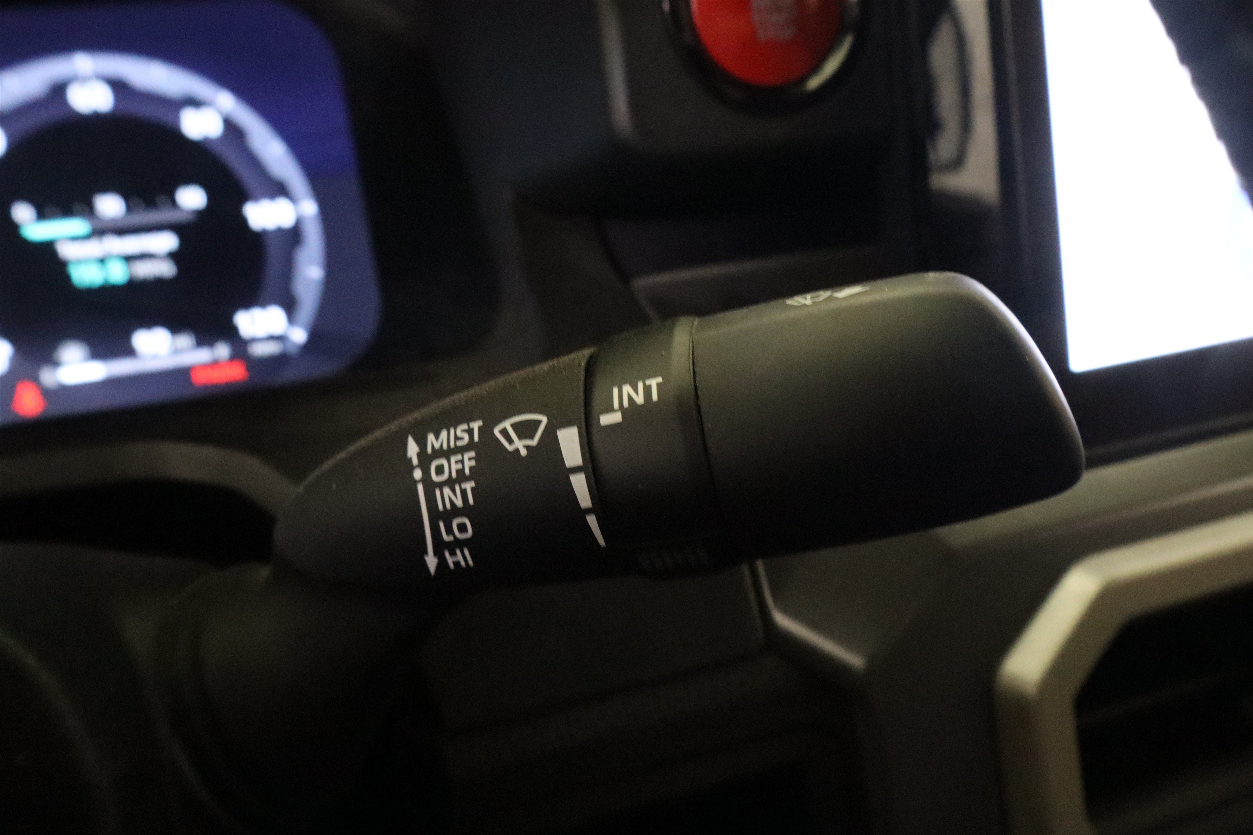 Used 2025 Toyota Tacoma TRD Off-Road AWD/4WD image 30
