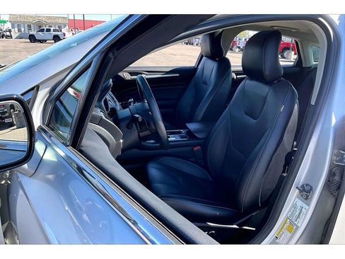 Used 2017 Ford Fusion Titanium FWD image 27