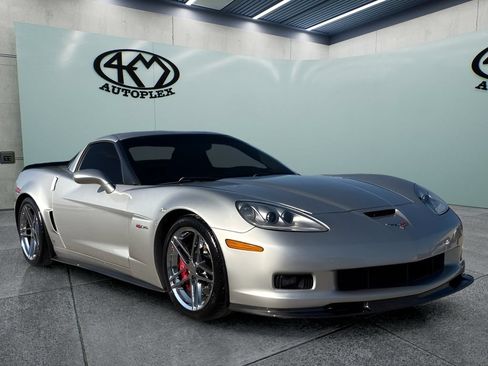 Used 2007 Chevrolet Corvette Z06 w/ Preferred Equipment Group RWD image 1