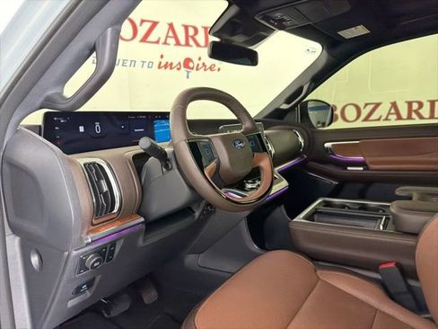 Used 2025 Ford Expedition Max King Ranch AWD/4WD image 12