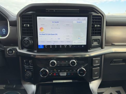 Used 2025 Ford F150 Platinum w/ FX4 Off-Road Package image 10