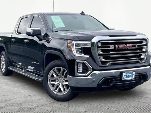 Used 2021 GMC Sierra 1500 SLT w/ SLT Premium Plus Package AWD/4WD image 3