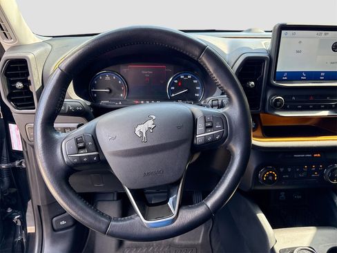 Used 2022 Ford Bronco Sport Badlands image 11