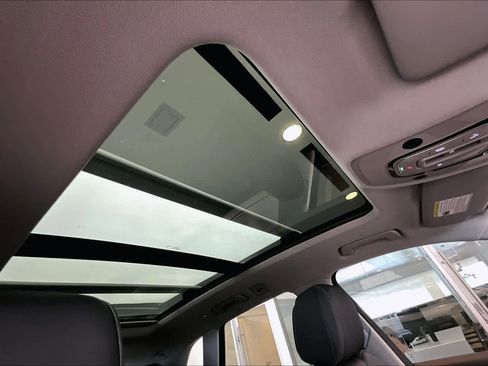 Certified 2025 Audi Q5 2.0T Premium Plus w/ Premium Plus Package image 13