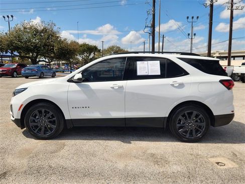Used 2022 Chevrolet Equinox RS w/ RS Leather Package image 4