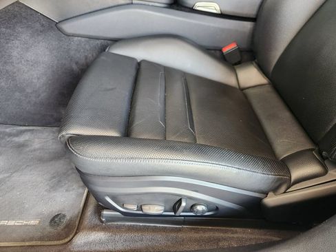 Used 2023 Porsche Panamera 4 AWD/4WD image 23