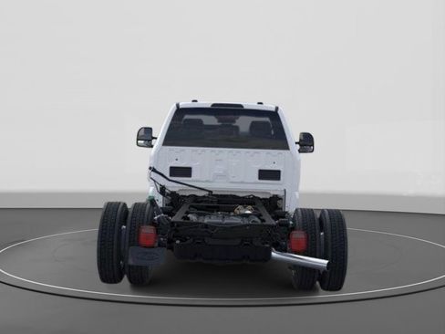 New 2026 Ford F550 4x4 Regular Cab Super Duty image 5