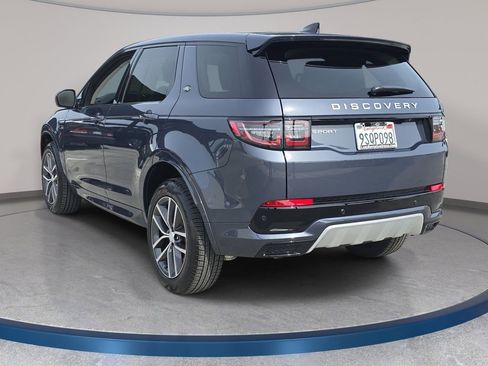 Used 2025 Land Rover Discovery Sport S image 7