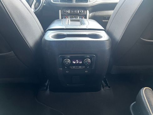 Used 2023 Chevrolet Suburban Premier AWD/4WD image 23