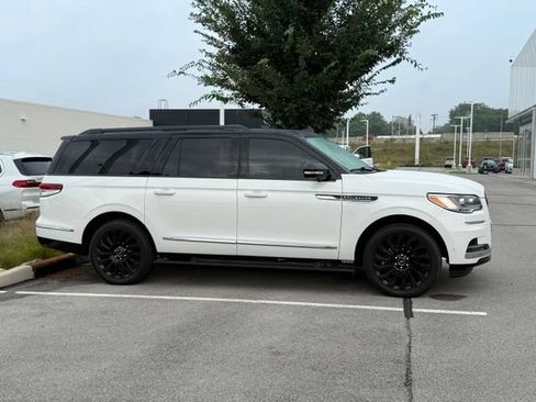 Used 2022 Lincoln Navigator L Black Label AWD/4WD image 4