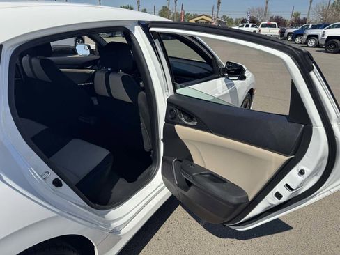 Used 2019 Honda Civic EX image 17