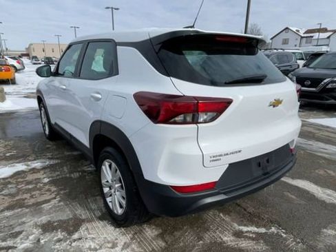 Used 2023 Chevrolet TrailBlazer LS AWD/4WD image 8