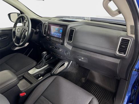 Used 2024 Nissan Frontier SV w/ SV Convenience Package RWD image 27