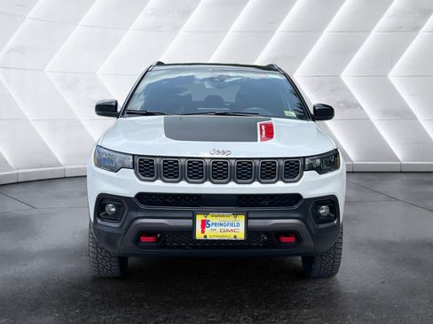 Used 2025 Jeep Compass Trailhawk AWD/4WD image 7