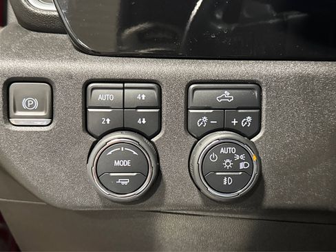 Used 2023 Chevrolet Silverado 1500 RST AWD/4WD image 20