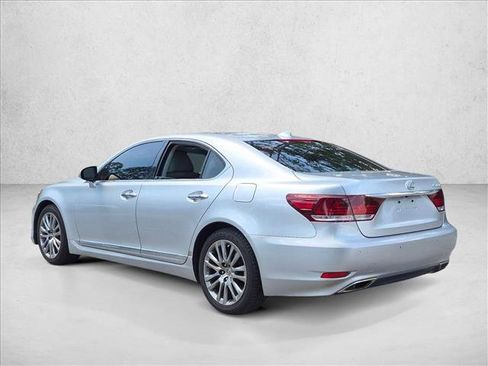 Used 2015 Lexus LS 460 w/ Comfort Package RWD image 8