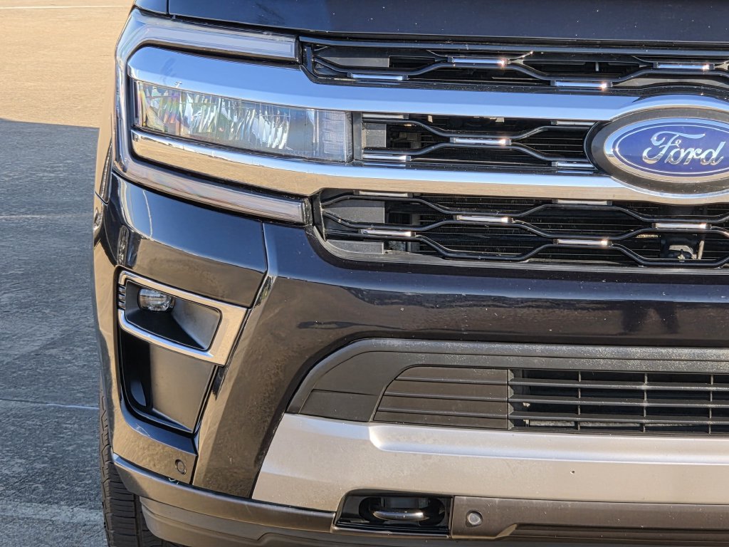 Used 2022 Ford Expedition Max Limited AWD/4WD image 5