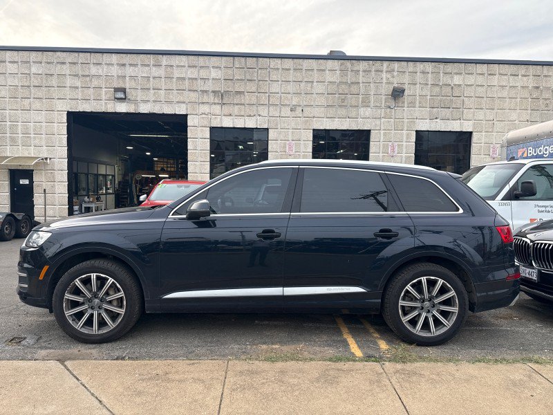 Used 2017 Audi Q7 3.0T Premium Plus w/ Premium Plus Package AWD/4WD image 4