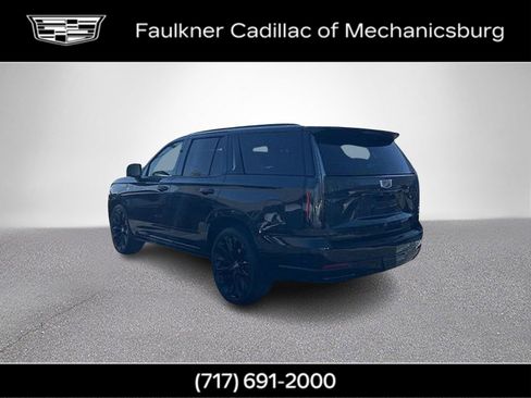 Used 2026 Cadillac Escalade Platinum Sport w/ LPO, ONYX Package image 7