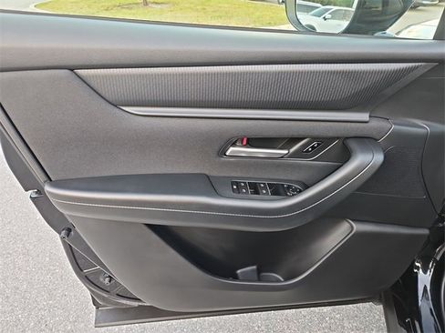 Used 2025 MAZDA CX-90 3.3 Turbo w/ Select Package image 18