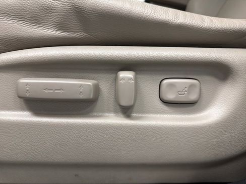 Used 2020 Honda Pilot Touring image 10