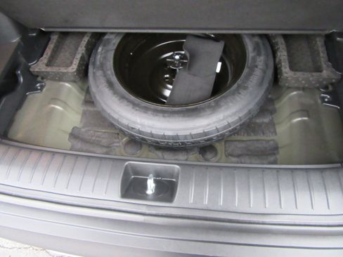 Used 2025 Kia Sportage EX image 60