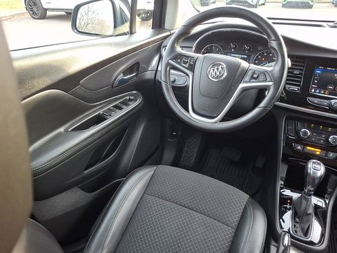 Used 2022 Buick Encore Preferred w/ Safety Package image 14