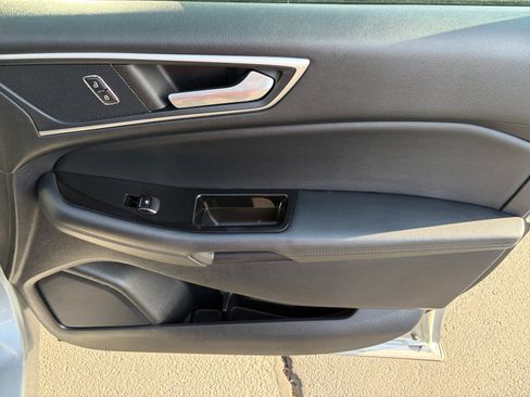 Used 2020 Ford Edge SEL AWD/4WD image 16