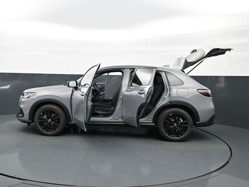 Used 2026 Honda HR-V Sport image 38