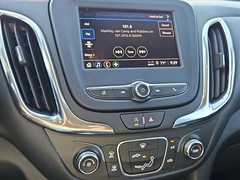 Used 2023 Chevrolet Equinox LT image 14