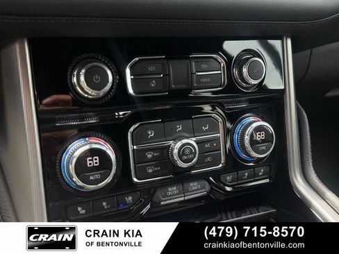 Used 2022 GMC Yukon XL Denali w/ Max Trailering Package AWD/4WD image 17