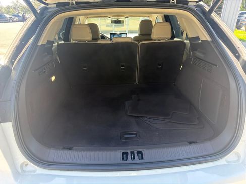 Used 2023 Lincoln Nautilus FWD w/ Premium Package image 17