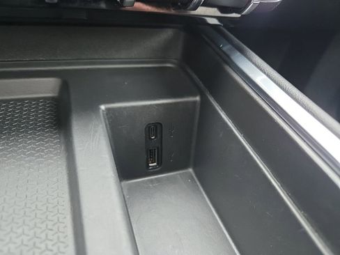 Certified 2025 GMC Acadia Elevation w/ Elevation Premium Package image 43