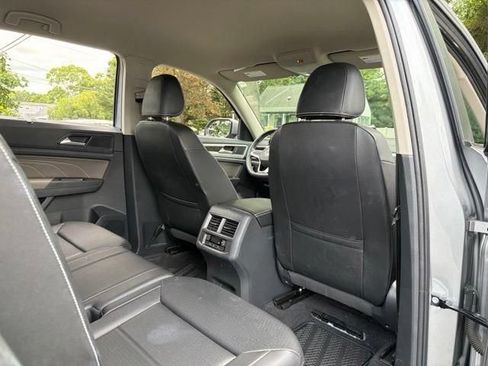 Used 2023 Volkswagen Atlas SE AWD/4WD image 16