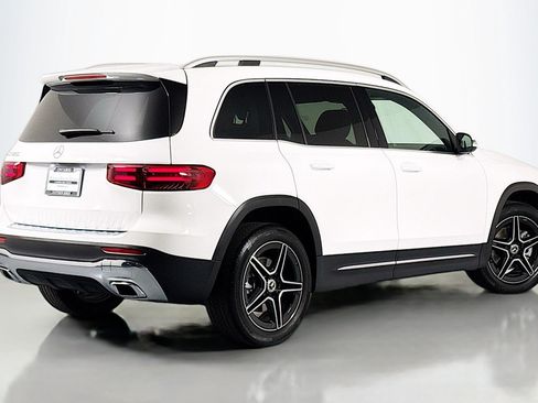 Used 2026 Mercedes-Benz GLB 250 image 12