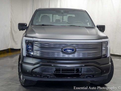 Used 2023 Ford F150 Lightning Platinum AWD/4WD image 6