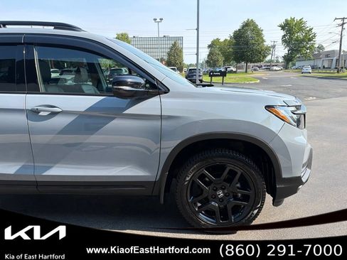 Used 2024 Honda Passport Black Edition image 6