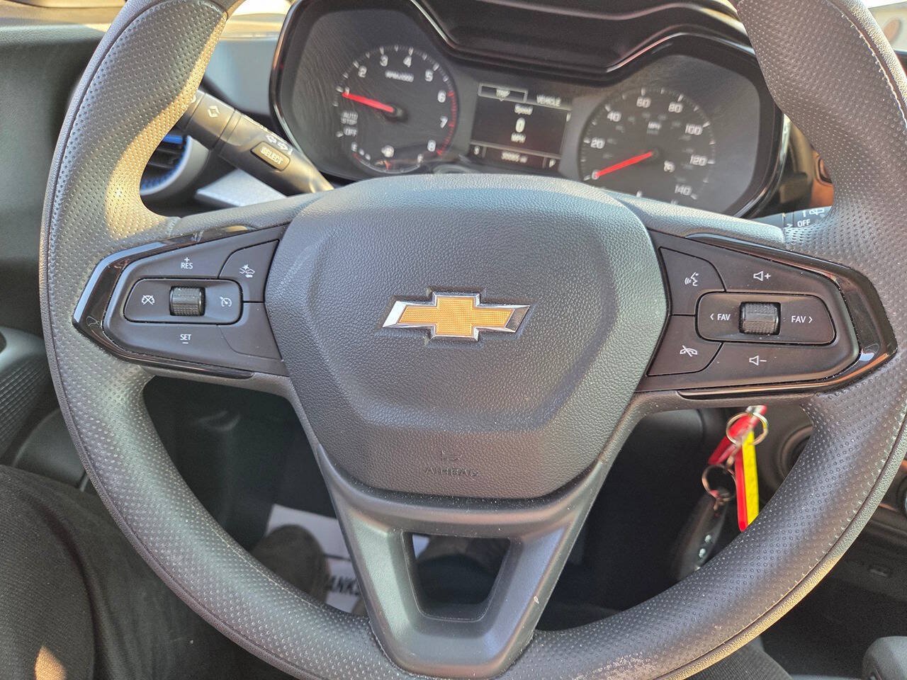 Used 2025 Chevrolet Trax LS FWD image 7