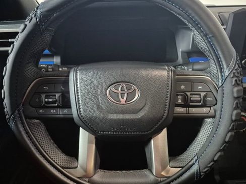 Certified 2026 Toyota Tacoma TRD Sport AWD/4WD image 18