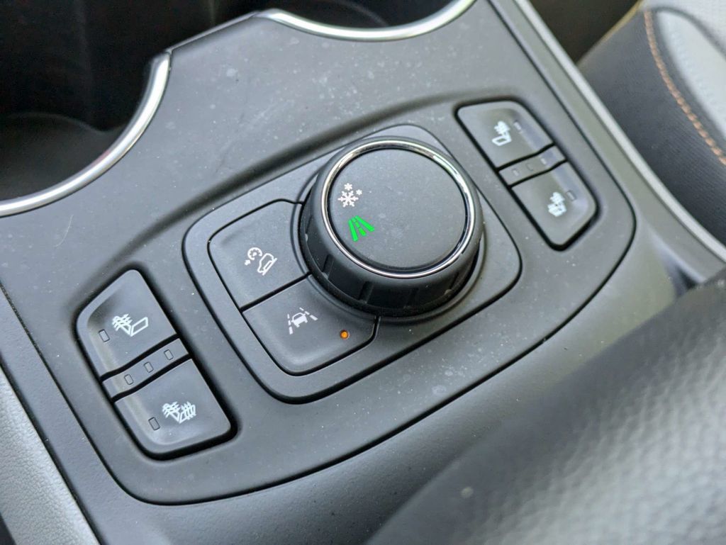 Used 2020 GMC Terrain SLT w/ Preferred Package FWD image 22