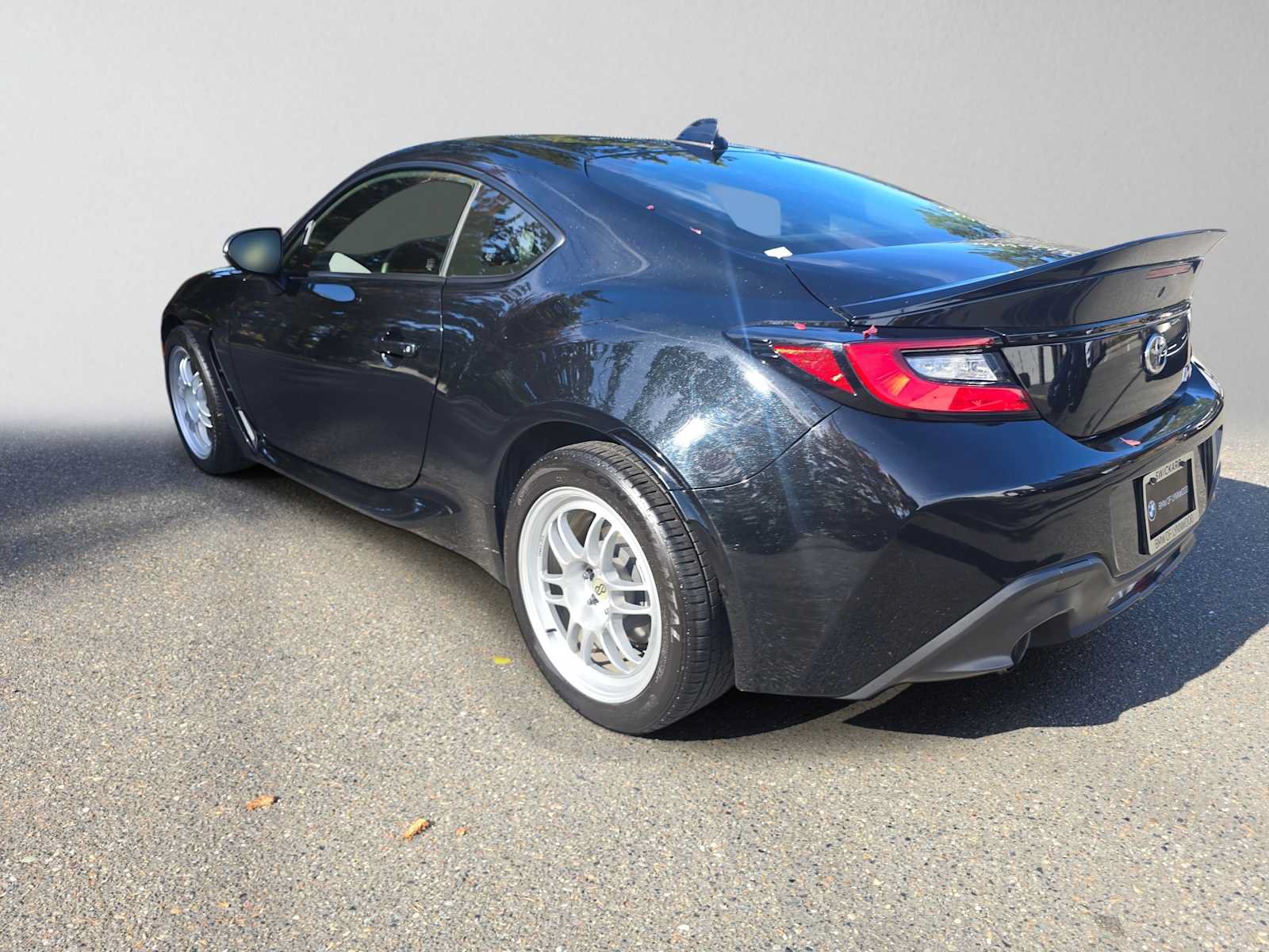 Used 2023 Toyota GR86 Premium w/ ALL Weather Mat Package (TMS) RWD image 5
